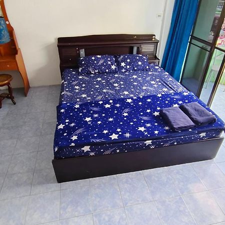 Yuri Guesthouse Джомтьен Экстерьер фото