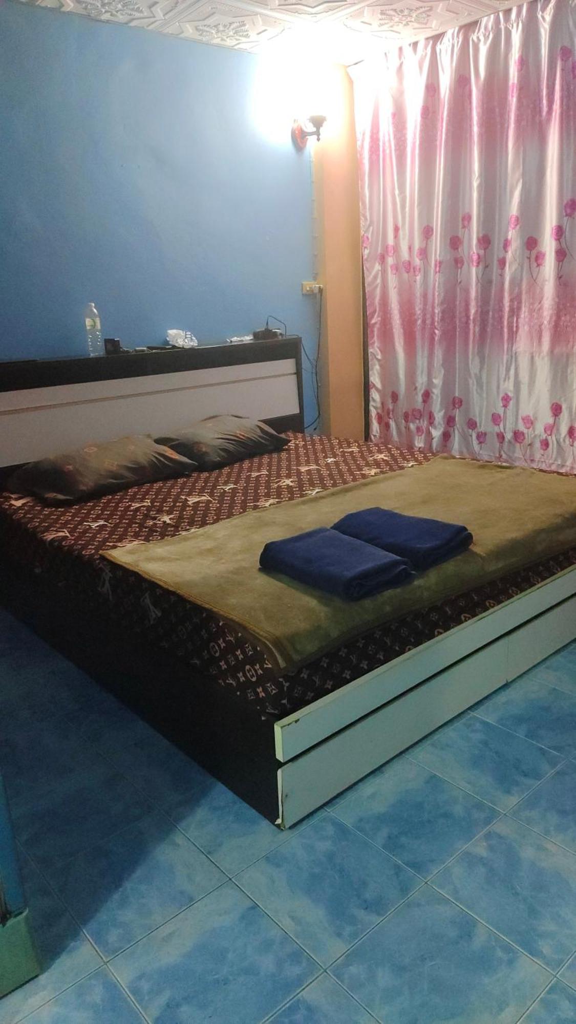 Yuri Guesthouse Джомтьен Экстерьер фото
