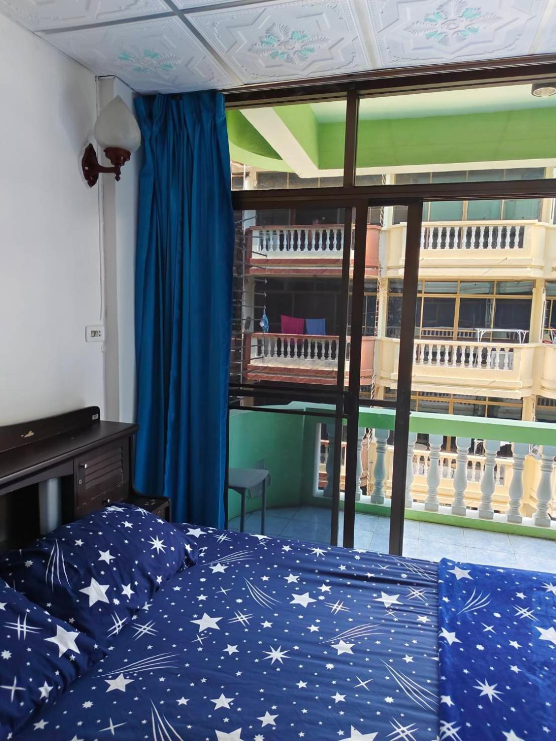 Yuri Guesthouse Джомтьен Экстерьер фото